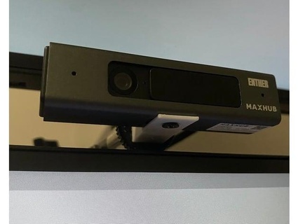 tripod mount maxhub uc w10 webcam evanplus 3d print model - Mito3D
