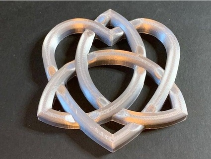 triquera heart celtic knot take 2 dnmns 3d print model - Mito3D