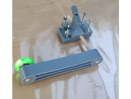 alimentatore Guidale lavorazione legno eccentrico swage guida spingere pressato versare scie toupie go getter weberpapa 3d print model - Mito3D