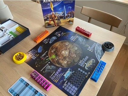 alien frontiers board game insert snawk 3d print model - Mito3D