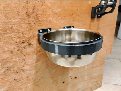 camper detachable dog bowl holder davfiala 3d print model - Mito3D