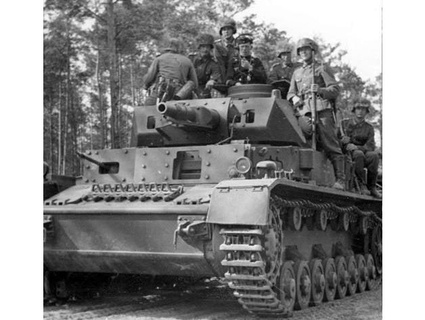 Panzer iv Ausf d jerryflame555 3d print model - Mito3D