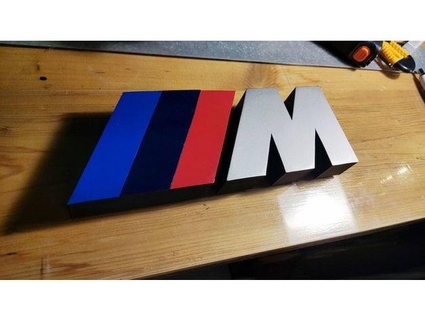 BMW distintivo logotipo 3d ficar pé tmg 2020 3d print model - Mito3D