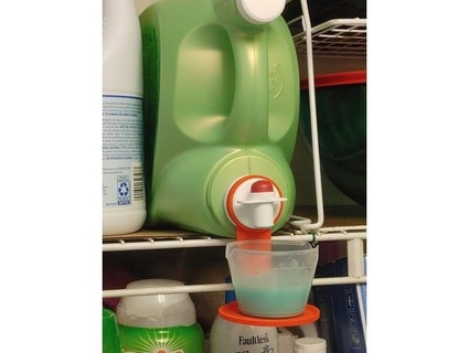 lavandería taza holder encaja ganancia botella hopping3d 3d print model - Mito3D