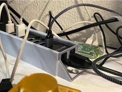 rshtech 7 Liman USB hub Kulp destek gülümsemek 3d print model - Mito3D