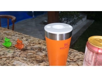 tampa servir copo Stanley azbgarage 3d print model - Mito3D