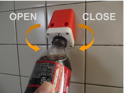 bottiglia in PET apriscatole più vicino parete montare asimomagico 3d print model - Mito3D