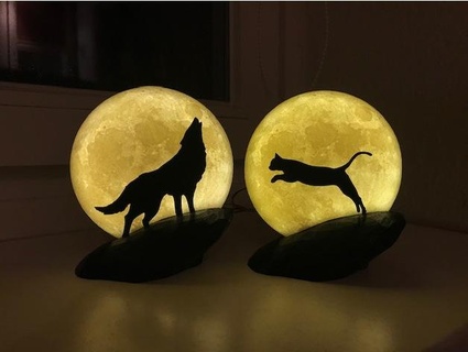wolf howling moon borowiak 3d print model - Mito3D