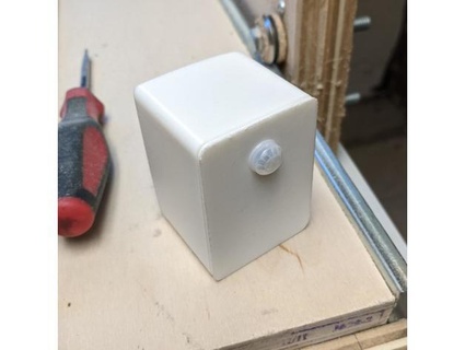 outlet mounted pir sensor d1mini m12allthethings 3d print model - Mito3D