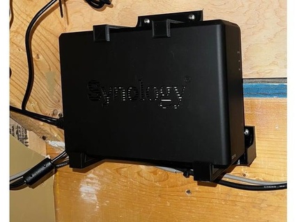 synology nas ds 118 wall support mtherr 3d print model - Mito3D