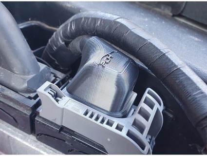 Toyota prius écu connecteur couverture gaine Janvier 3d print model - Mito3D