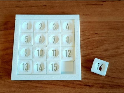 15 puzzle sliding game rarelyevil 3d print model - Mito3D