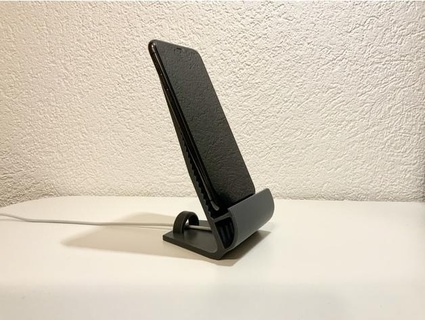 phone stand charging option hardi 00 3d print model - Mito3D