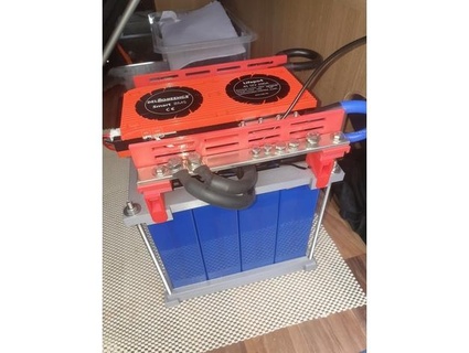 batteriehalter wohnmobil duesendaniel 3d print model - Mito3D