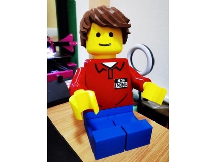 Lego hombre torso diseño Insignia r0mats 3d print model - Mito3D
