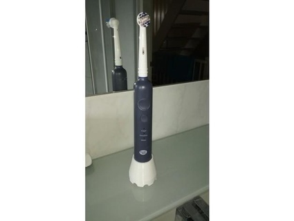 electric toothbrush stand edgarhildering 3d print model - Mito3D