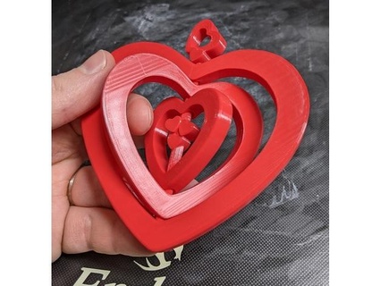spinning hearts hanging ornament firewolf91  3d print model - Mito3D