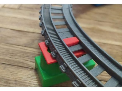 Tommaso treno trackmaster megabloks adattatore Saionji 3d print model - Mito3D