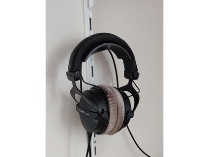 single track shelf headphone holder wavexx 3d print model - Mito3D
