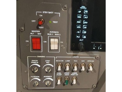 cessna 172 vaso cabina cambiar interruptor panel láser corte piloto casero 3d print model - Mito3D