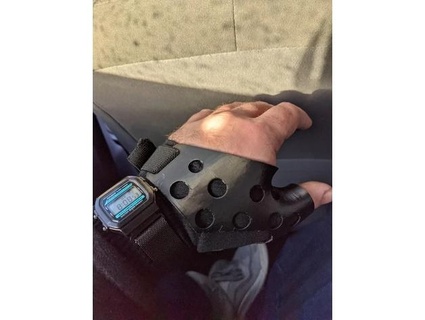 thumb brace splint traintracs 3d print model - Mito3D