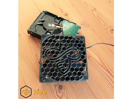 hive fan grill 120 mm rayxa17 3d print model - Mito3D