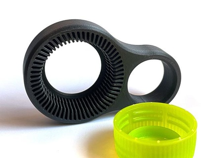 plastic pet bottle cap opener trochehole 3d print model - Mito3D