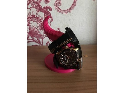 watch stand usatiysam 3d print model - Mito3D