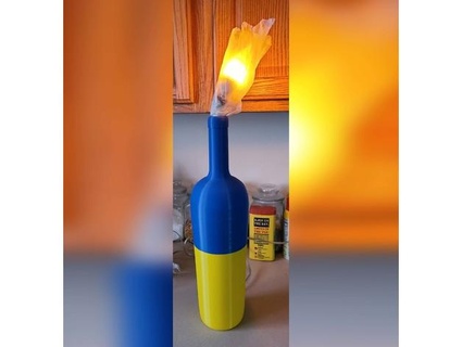 Molotov coquetel luminária suporte Ucrânia beckerthorne 3d print model - Mito3D