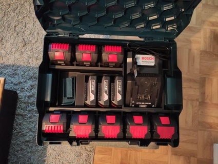 boxx batterie espace rangement stockage batteries Bosch pro tige dangereuse 3d print model - Mito3D