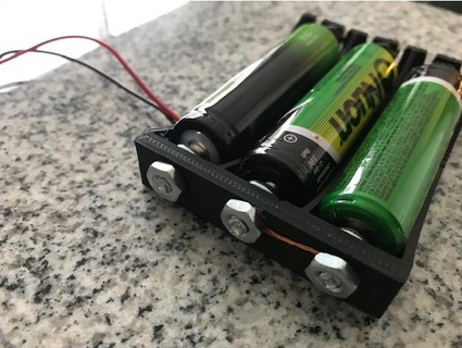 battery holder improved steveost 3d print model - Mito3D
