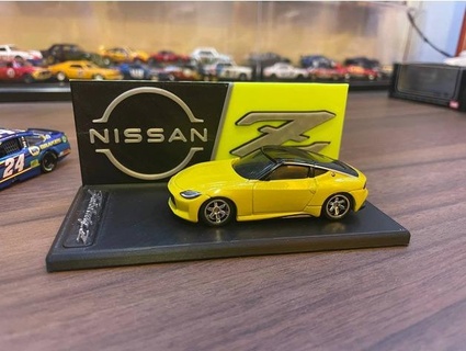 Tomica Nissan Fairlady 2023 Anzeige Base gigapenguin3dprinting 3d print model - Mito3D