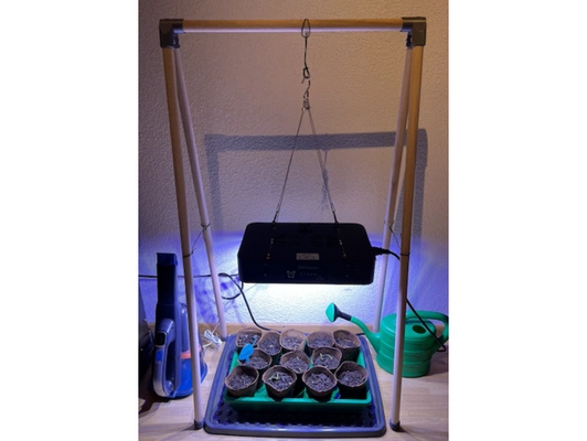 gestell chili erziehen lampen by schwermineral farmer samen wachsen lampe wachsend inkubator pflanze 3d print model - Mito3D
