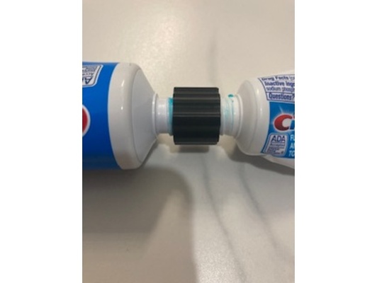 toothpaste transfer connector by crsavannah 3d print model - Mito3D
