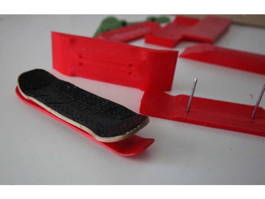 pro dedo snow patines disciplinas by engullir figet juguete diapasón molde desfibradora snowboard techdeck juguetes 3d print model - Mito3D