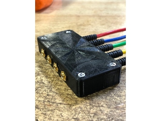 casser zeus châssis oreilles oscilloscope adaptateur by chrismyers2000 banane prise courant snapon verus 3d print model - Mito3D