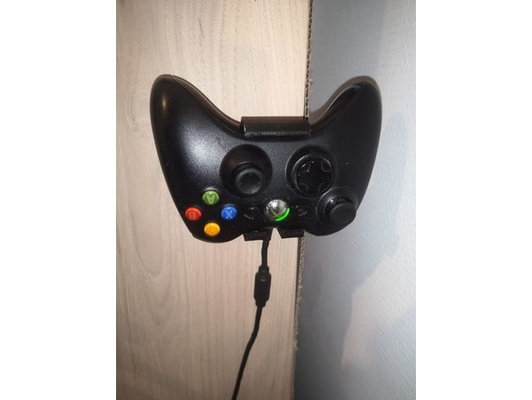 hanging xbox controller holder - single hole modification by loubar 3d print model - Mito3D
