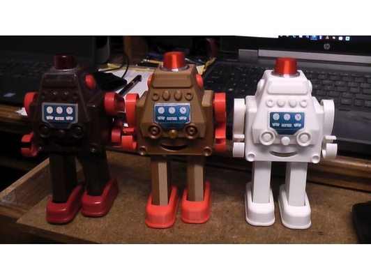 yürüme ay yildizi robot by robothut pil nostaljik 3d print model - Mito3D