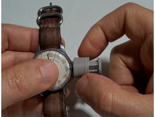 hand watch crown winder by m0nsta 3d print model - Mito3D