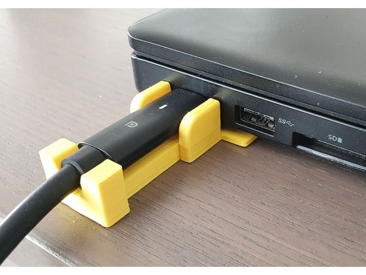 dell enlem 5580 dizüstü bilgisayar usb c ayakta durmak by serin rıhtım istasyon 3d print model - Mito3D