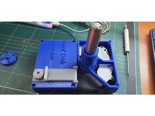 difficile disco levigatrice 18650 batteria pulizia by sempreblu 3d print model - Mito3D