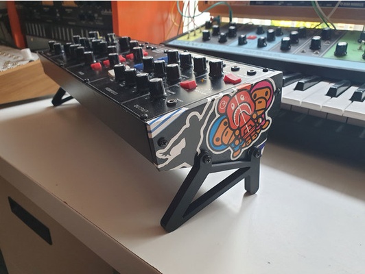 behringer modelo d estante soporte by roboteco 3d print model - Mito3D