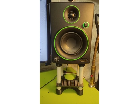 xo monitor altavoz estante soporte colores altavoces by madera encinta mackie supervisión demencia sd funda tarjeta apoyo usb 3d print model - Mito3D