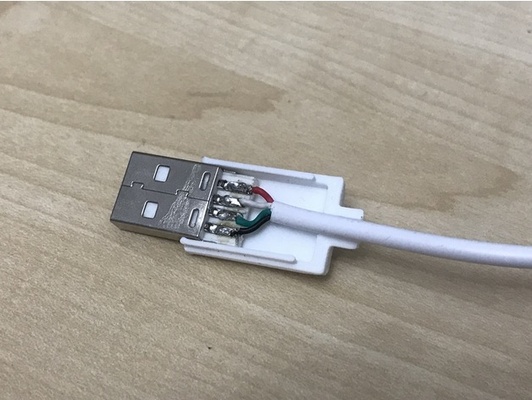 usb câble couverture gaine by berkéozkir réparer port blanc 3d print model - Mito3D