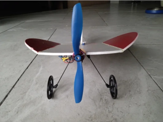 klein rc flugzeug landung ausrüstung by strandlos 3d print model - Mito3D