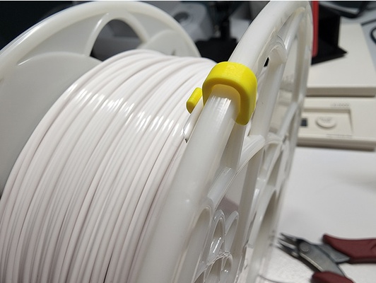 filament clip atomic spool by iron harrier 3d print model - Mito3D