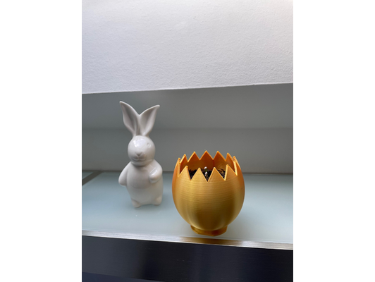 ostern geknackt pflanzer by abonnieren blumentopf box dekoration frohe ostern growbox wachsend urlaub oster pflanzen anzucht stütze 3d print model - Mito3D