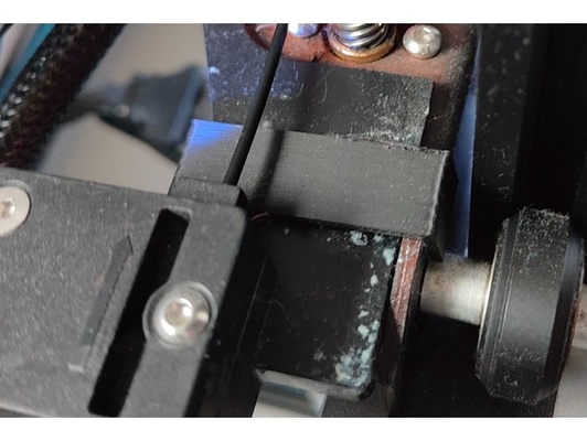 filamentsensor clip holder by shivan cr-10 cr10 creality 3d print model - Mito3D