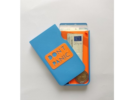 maker wallet v2 card cash coin pocket by lucandia money slim 3d print model - Mito3D