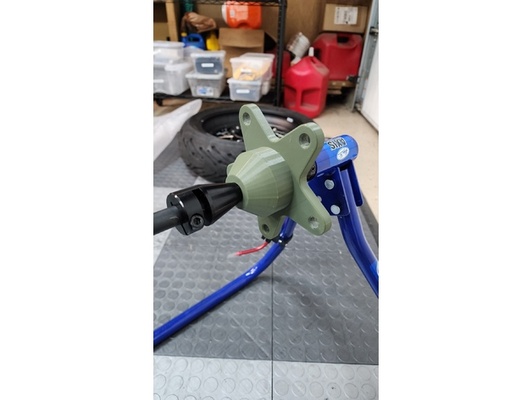 bmw r9t rückseite rad balance adapter bewegung profi stand by cng 3d print model - Mito3D